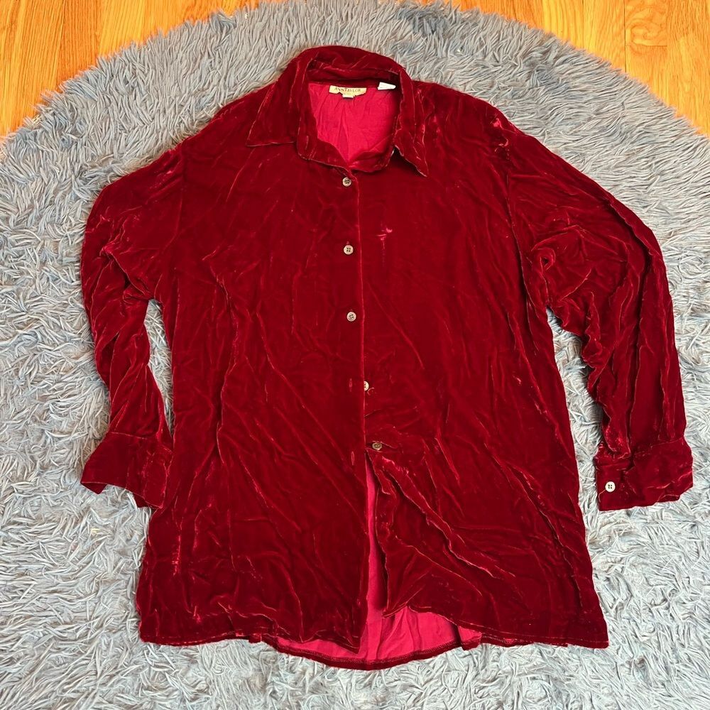 Vintage Ann Taylor Silk Velvet Button-Up Shirt in Deep Red Size S